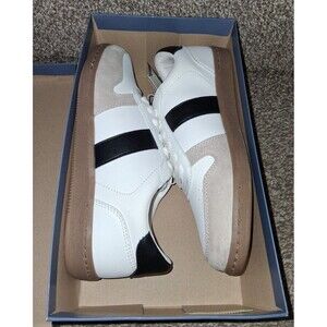 NEW! Women's Universal Thread Nikita Memory Foam Fashion Sneakers, Size 8.5